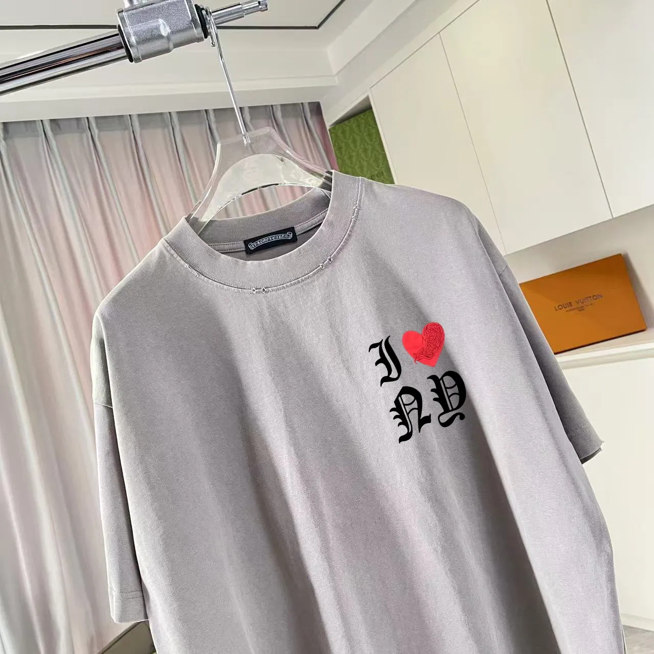 🅿️200 ch Crocodile* 2025 spring and summer new style, washed, worn, Sanskrit cross print, short-sleeved T-shirt, customized fabric 320g, same style for men and women, size: S M L XL XXL five codes, color: black gray